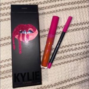 Kylie Matte Lip Kit - “BADDIE”
